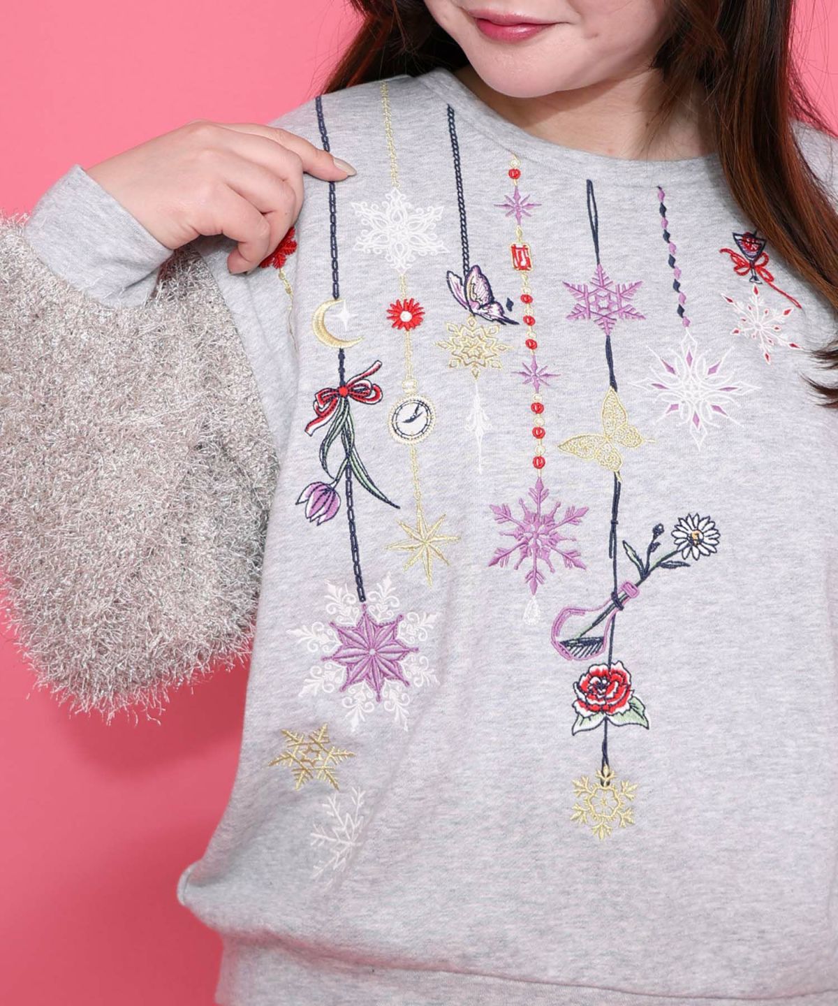 雪の結晶ガーランド刺繍裏毛×ラメフェザーニット-19