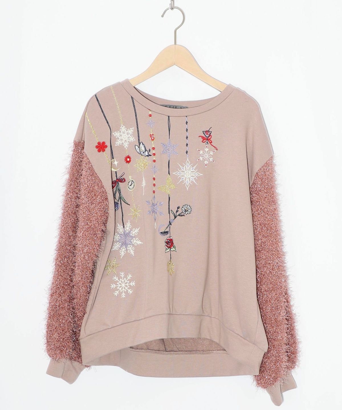 雪の結晶ガーランド刺繍裏毛×ラメフェザーニット-24