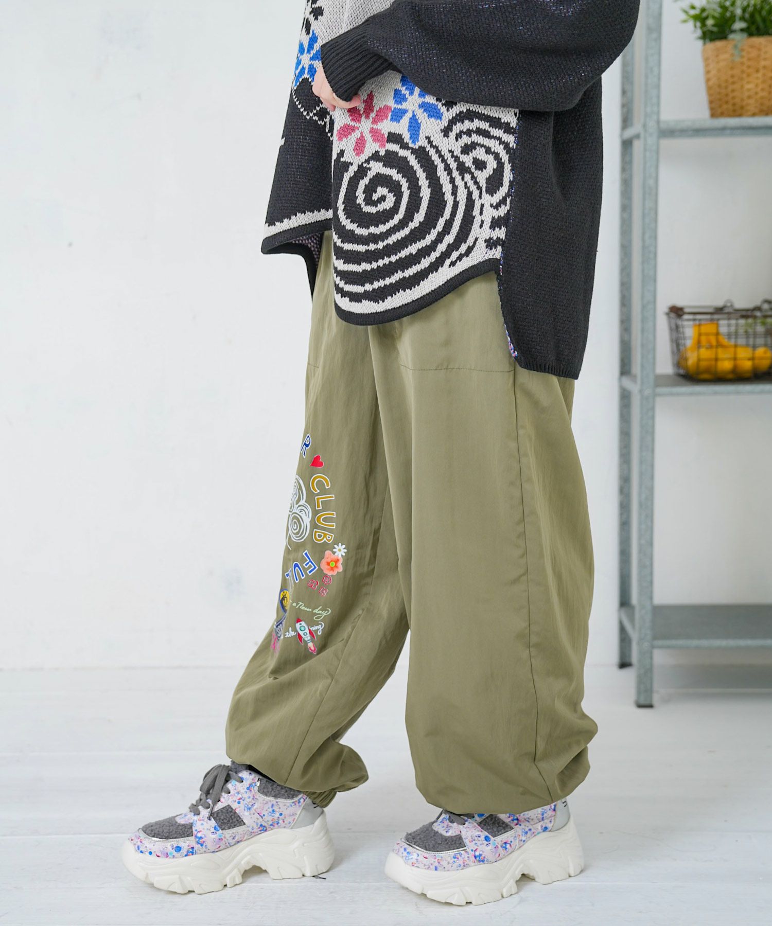 ポップ柄裏フリースあったかナイロンパンツ-19