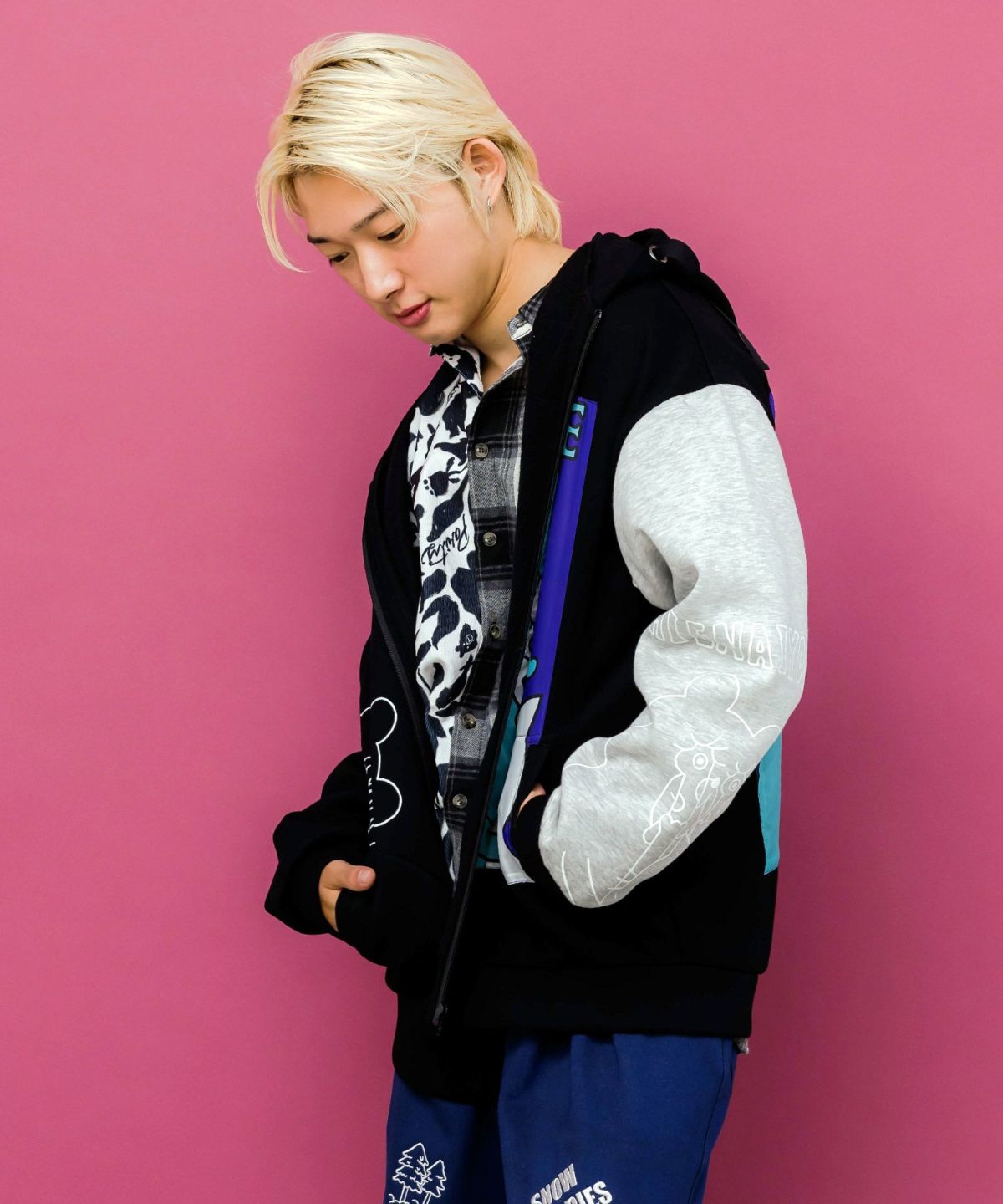 ネコとクマとチンアナゴ柄 リメイク風裏起毛パーカー-4