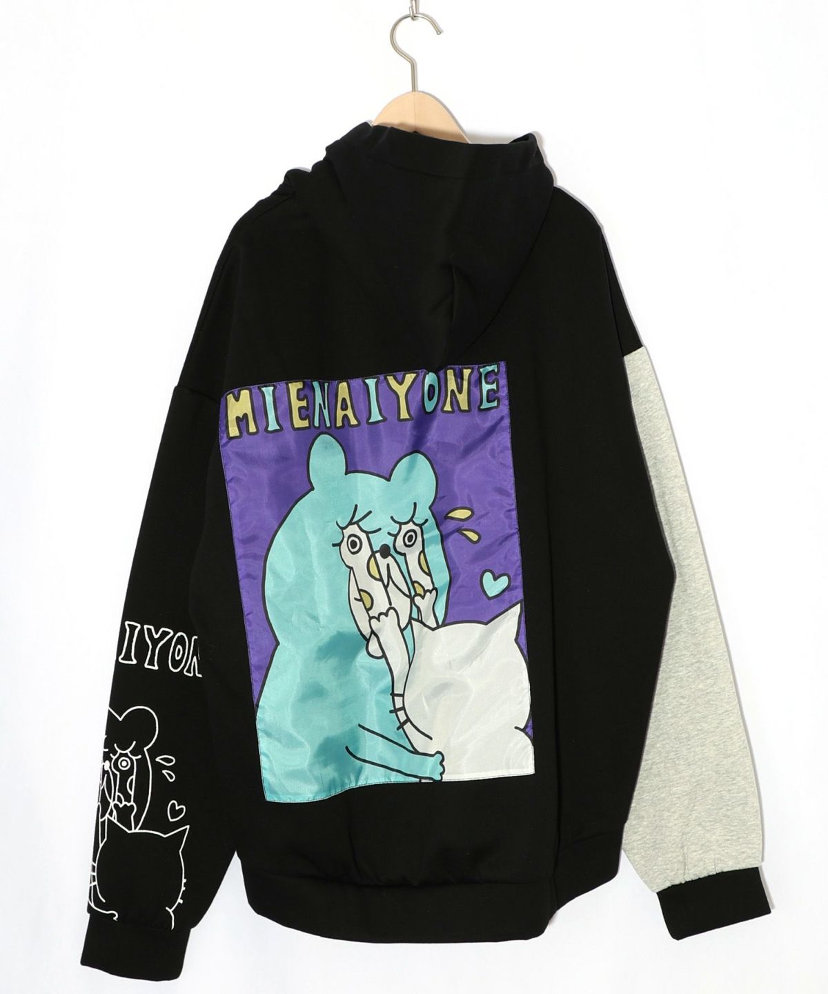 ネコとクマとチンアナゴ柄 リメイク風裏起毛パーカー-9