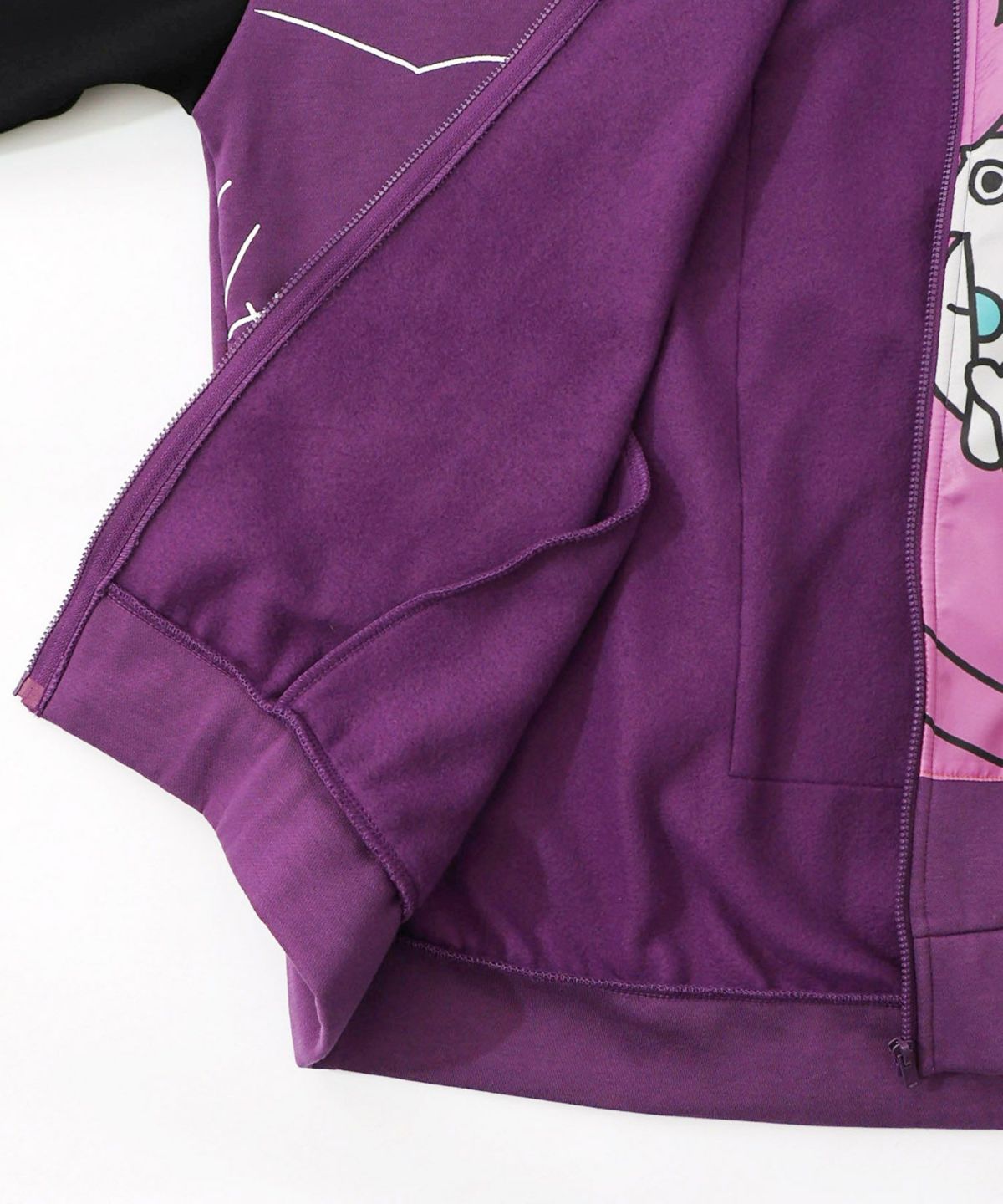 ネコとクマとチンアナゴ柄 リメイク風裏起毛パーカー-19