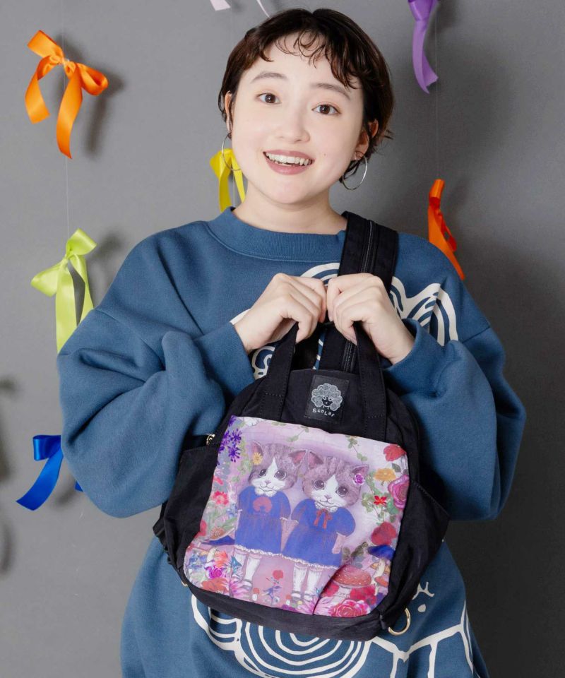 ネコ姉妹の秘密の花園柄 2wayミニリュック-1