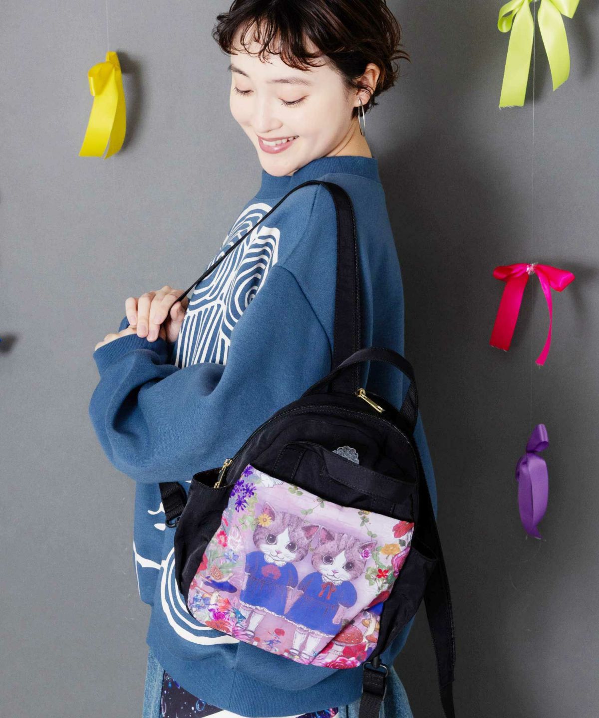 ネコ姉妹の秘密の花園柄 2wayミニリュック-3