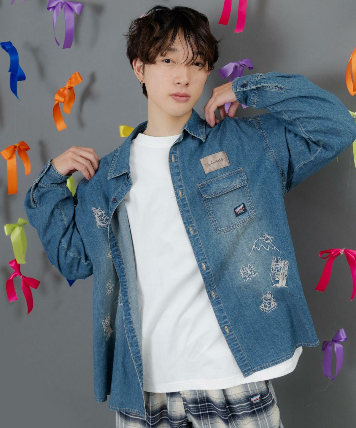 ラビルとネコのスノーメモリー刺繍デニムシャツ-5