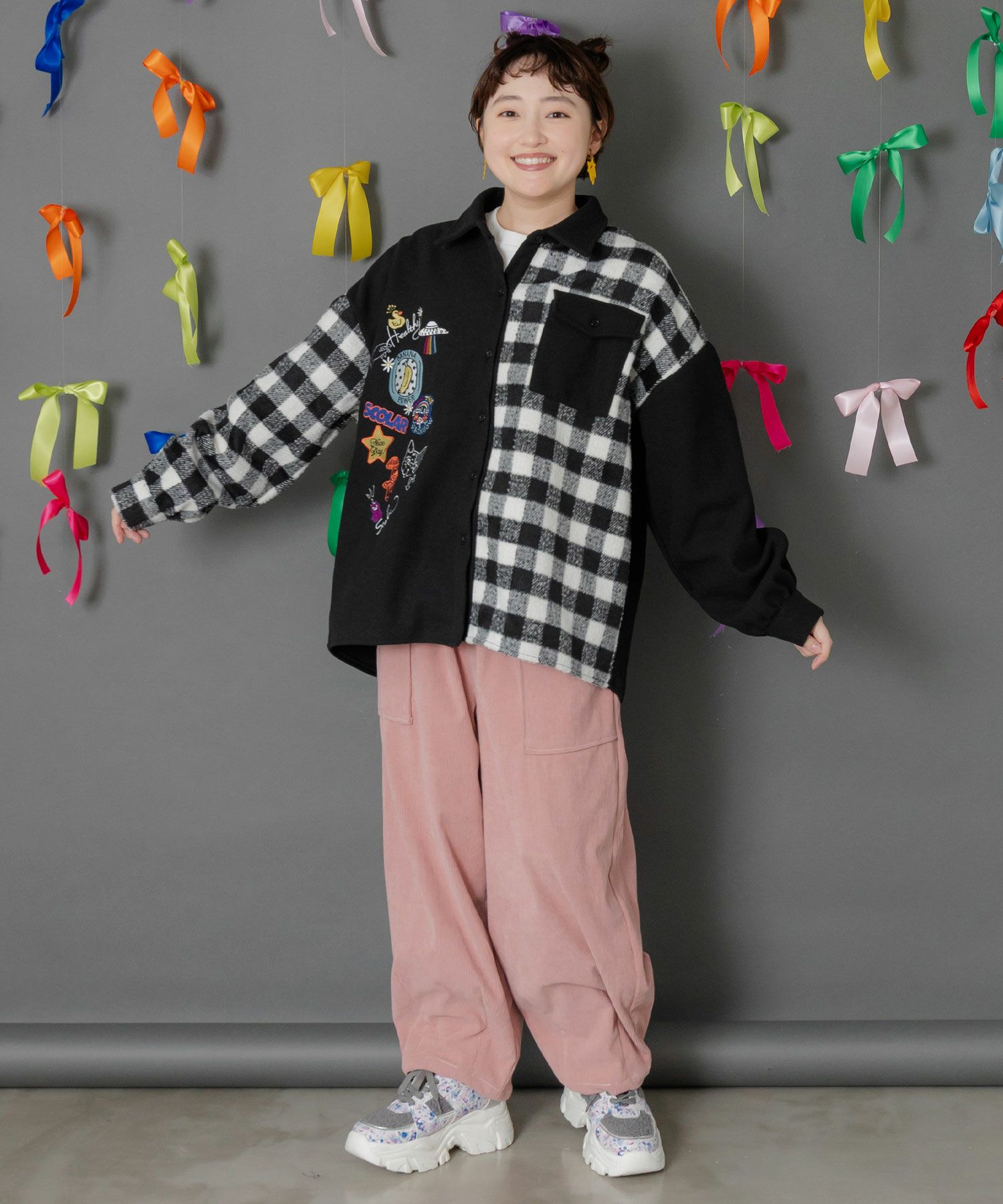 FEILER 黒 チェック柄 刺繍 153766：POP刺繍×チェック柄シャツの通販-ScoLar