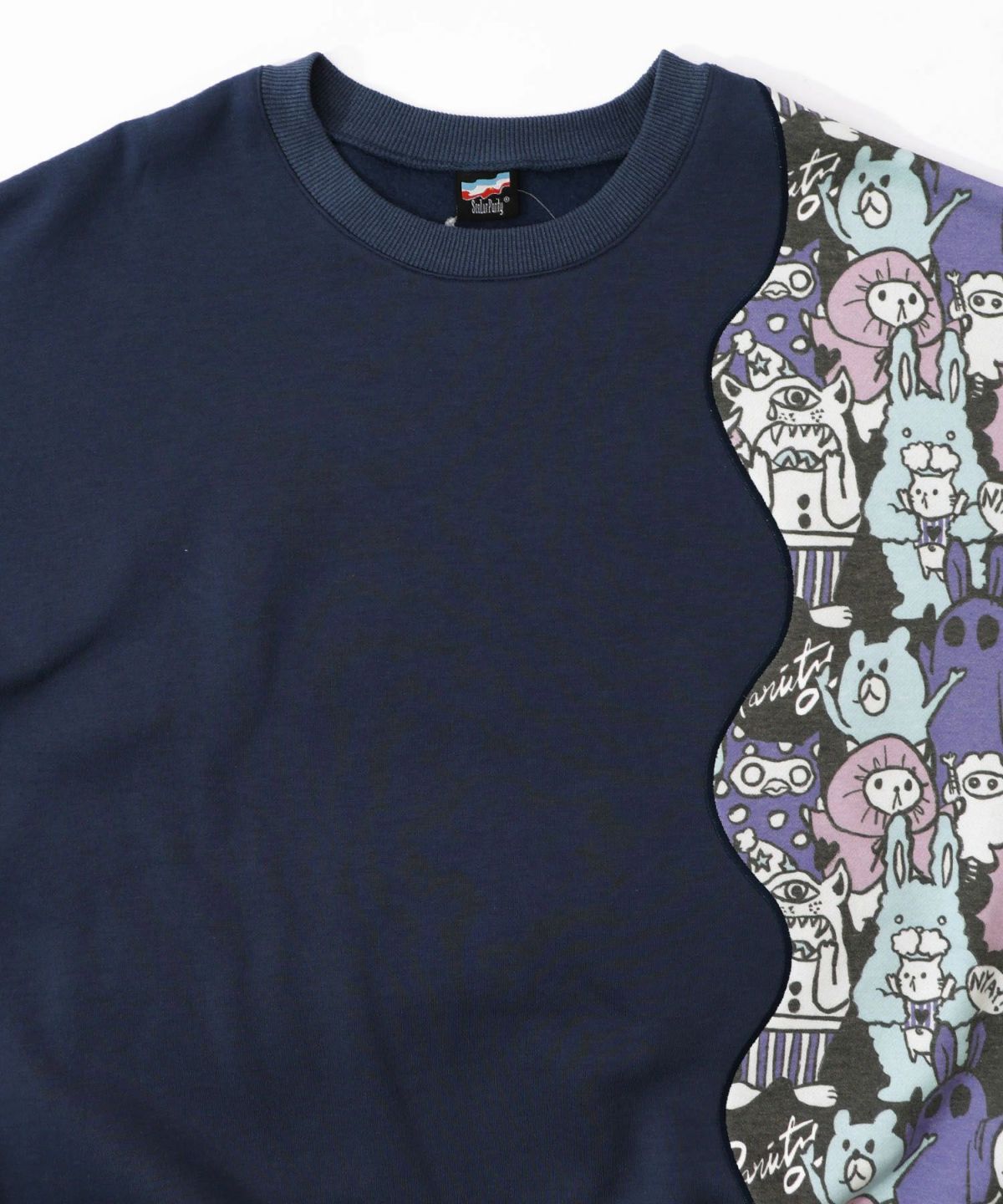 Parityキャラ総柄 裏起毛波模様切替プルオーバー-23