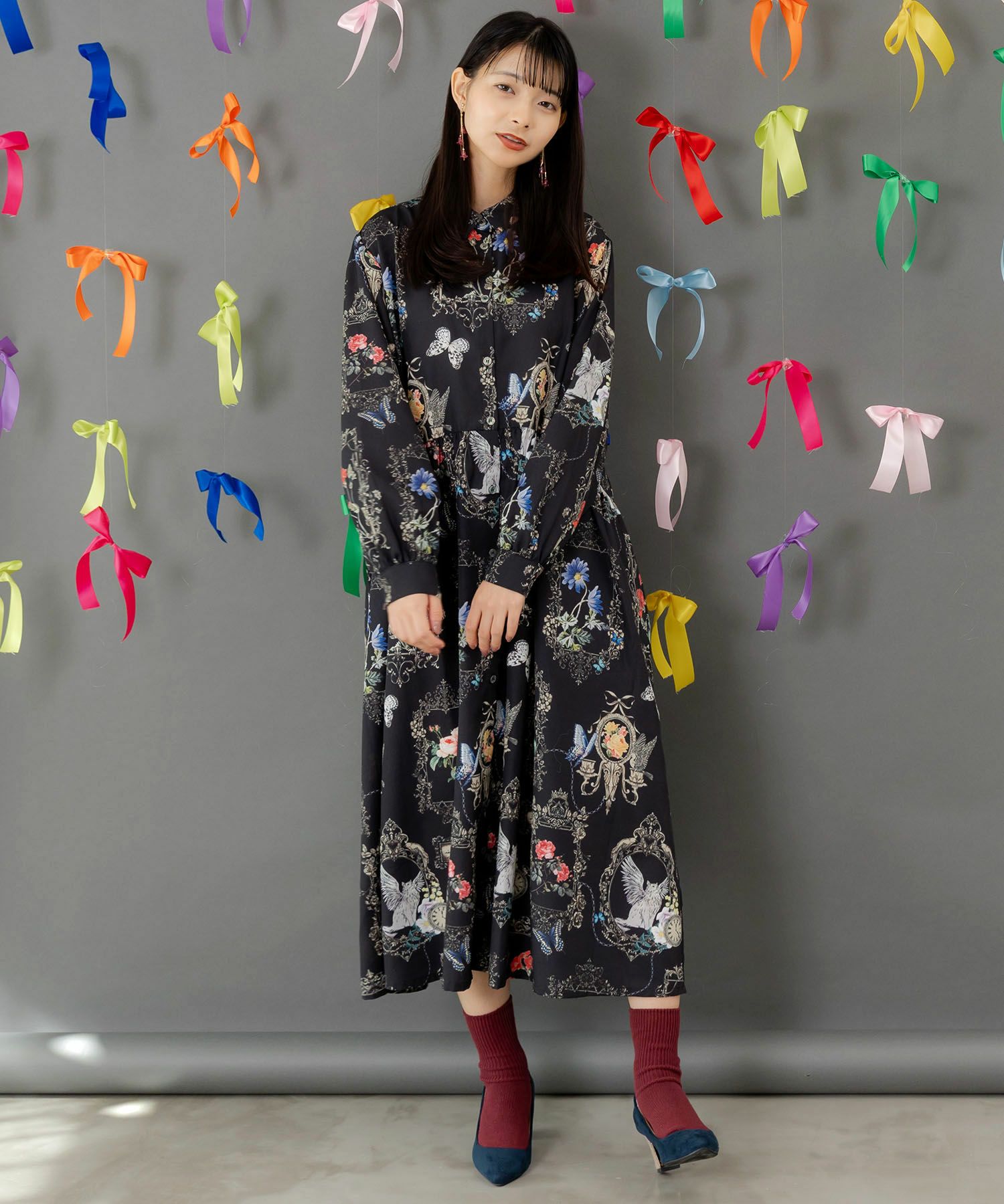 ☆新品タグ付 イズスカラー　553282：ヴィンテージ風額縁柄シャツワンピース 553282：ヴィンテージ風額縁柄シャツワンピースの通販-ScoLar