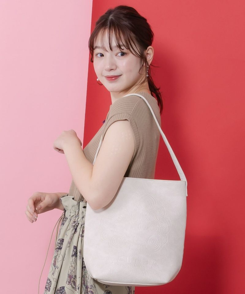 661430：スカラーちゃん型押し合皮ショルダーバッグの通販-ScoLar