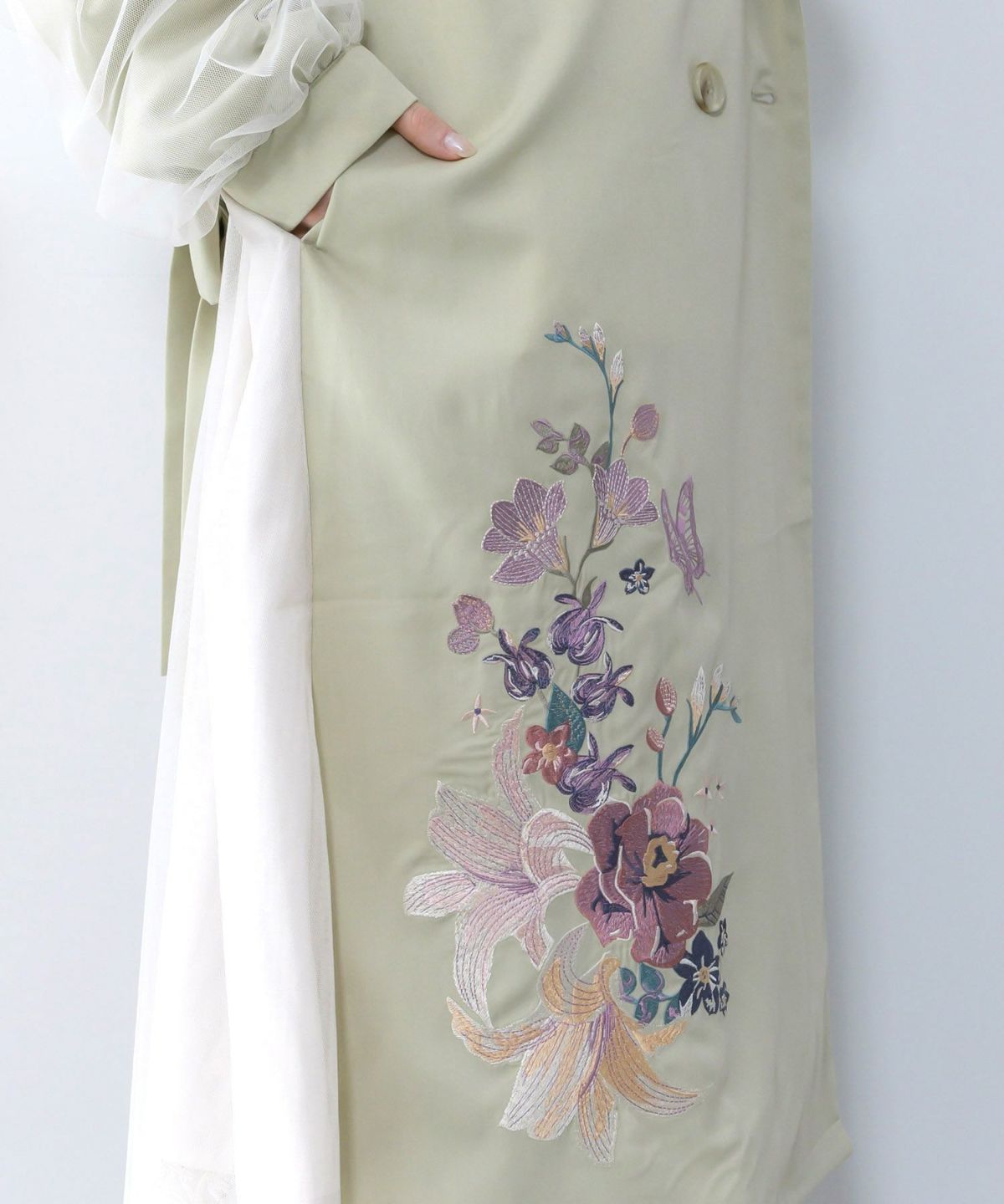 チュール重ね花刺繍ロングコート-10