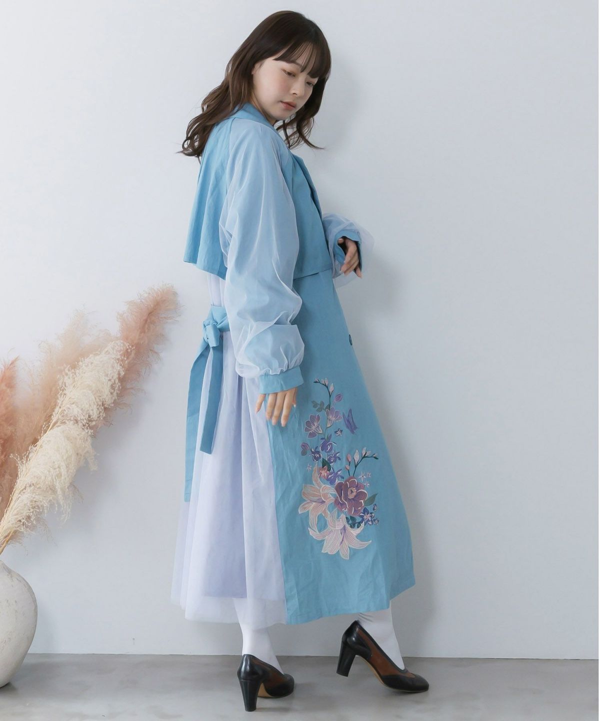 チュール重ね花刺繍ロングコート-16