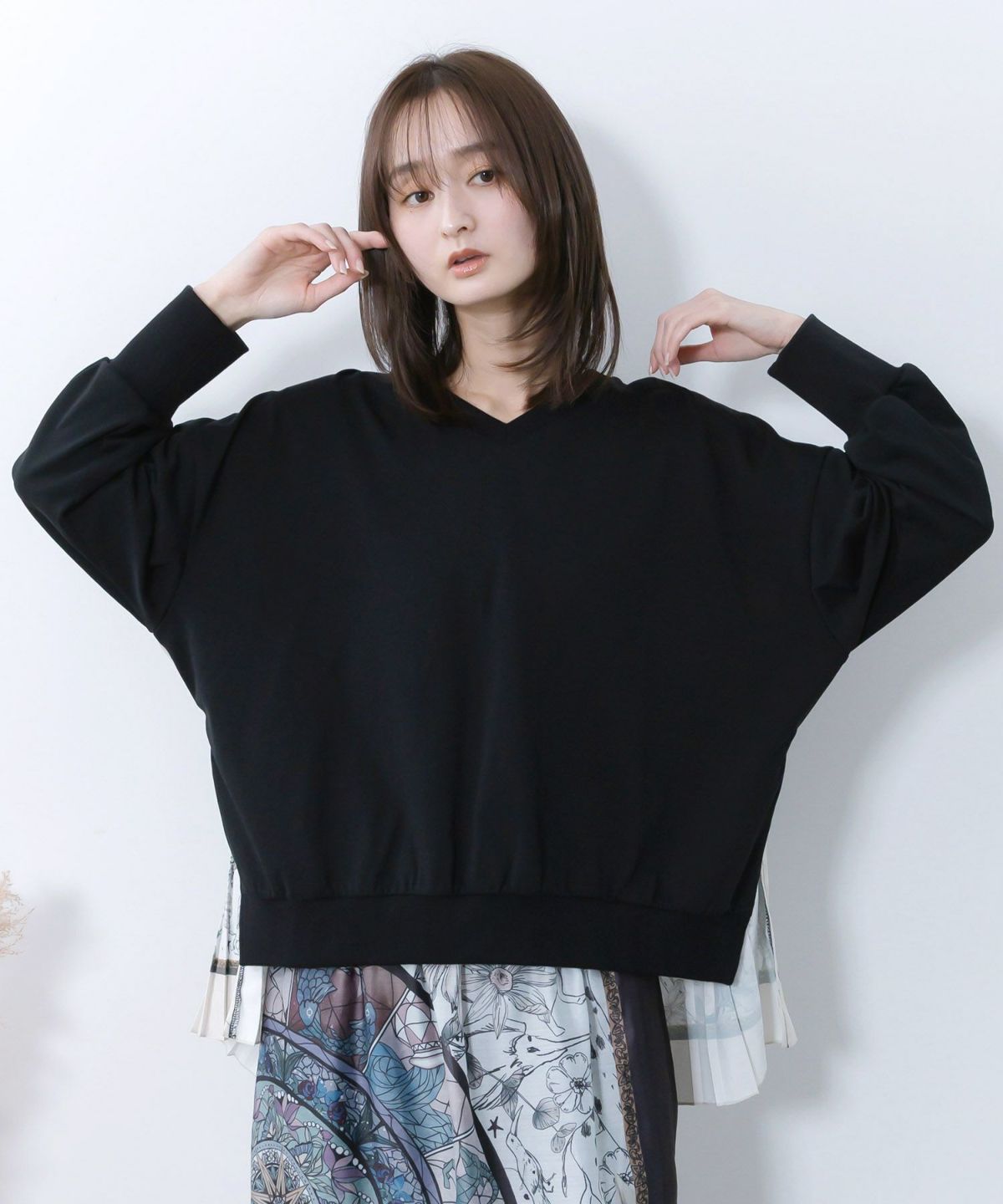 星座×ステンドグラス柄プリーツ切替プルオーバー-1