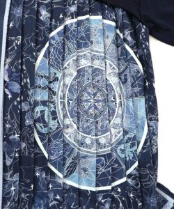 星座×ステンドグラス柄プリーツ切替プルオーバー-13