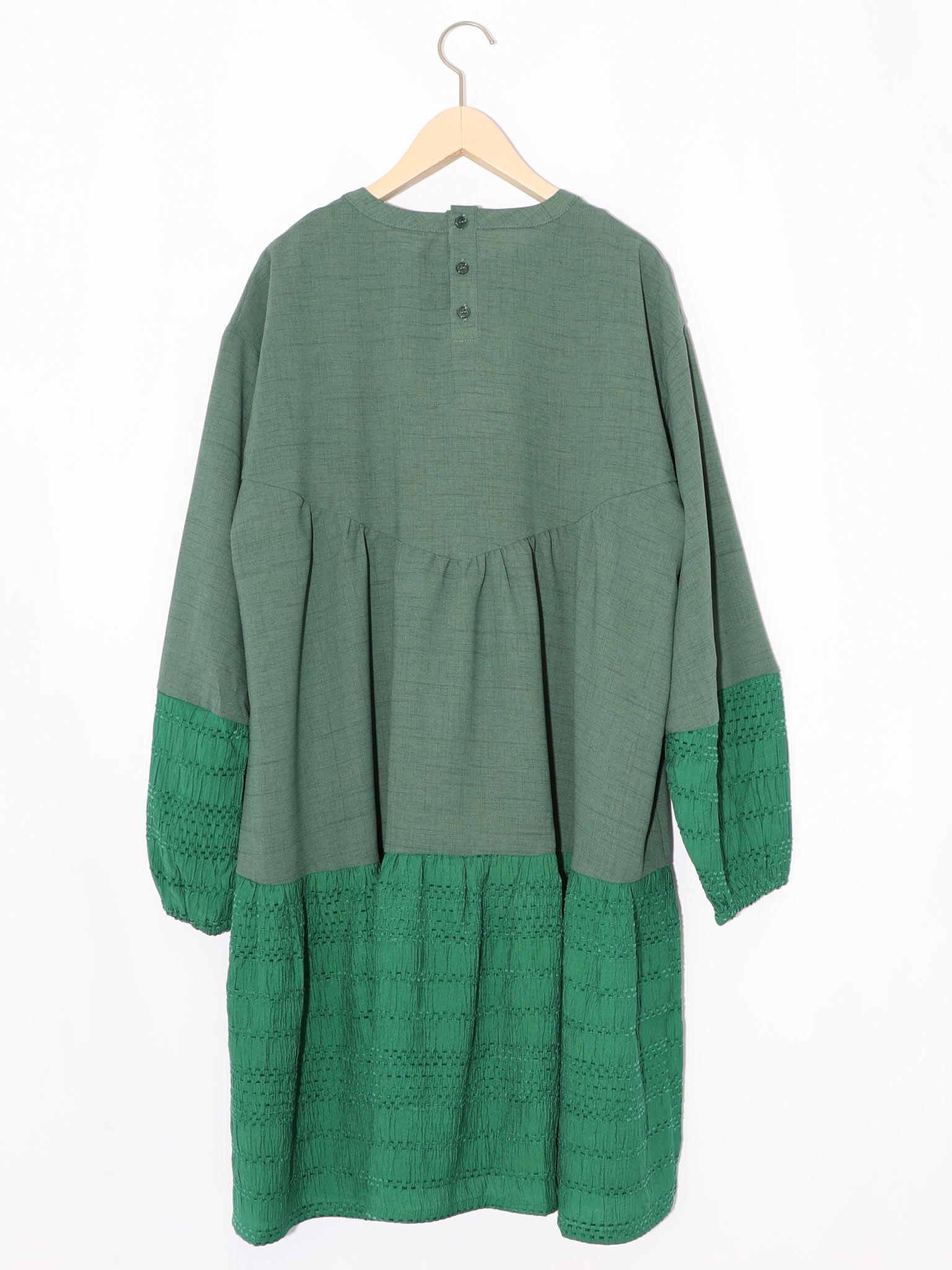 花蝶刺繍シャーリング生地ティアード風ワンピース-18