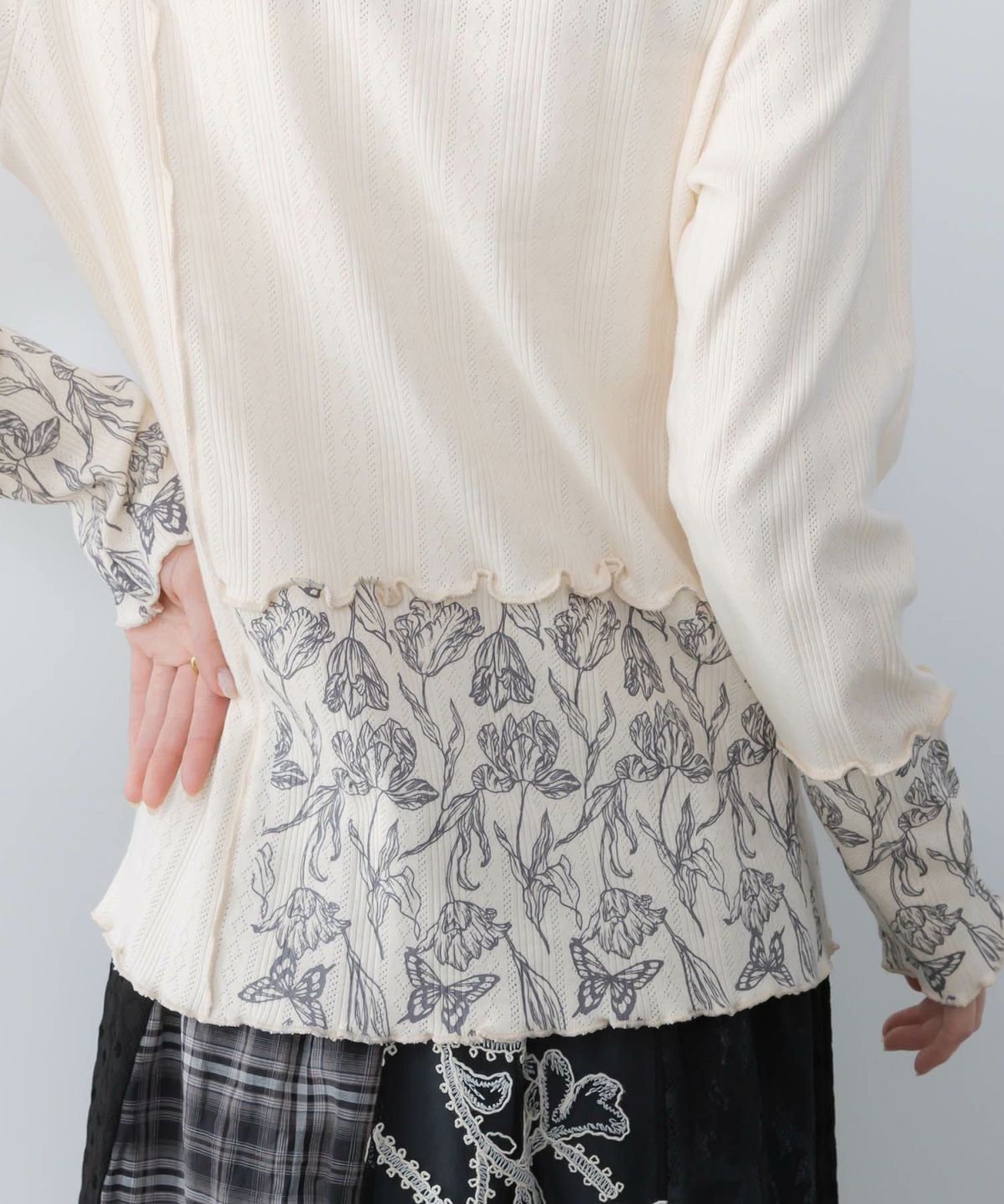 花蝶刺繍テレコ素材メロウ入りインナー-9