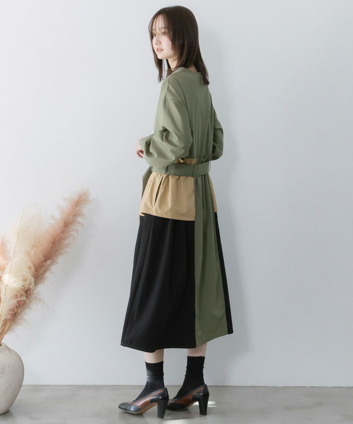 花刺繍トレンチコート風異素材切替ワンピース-4