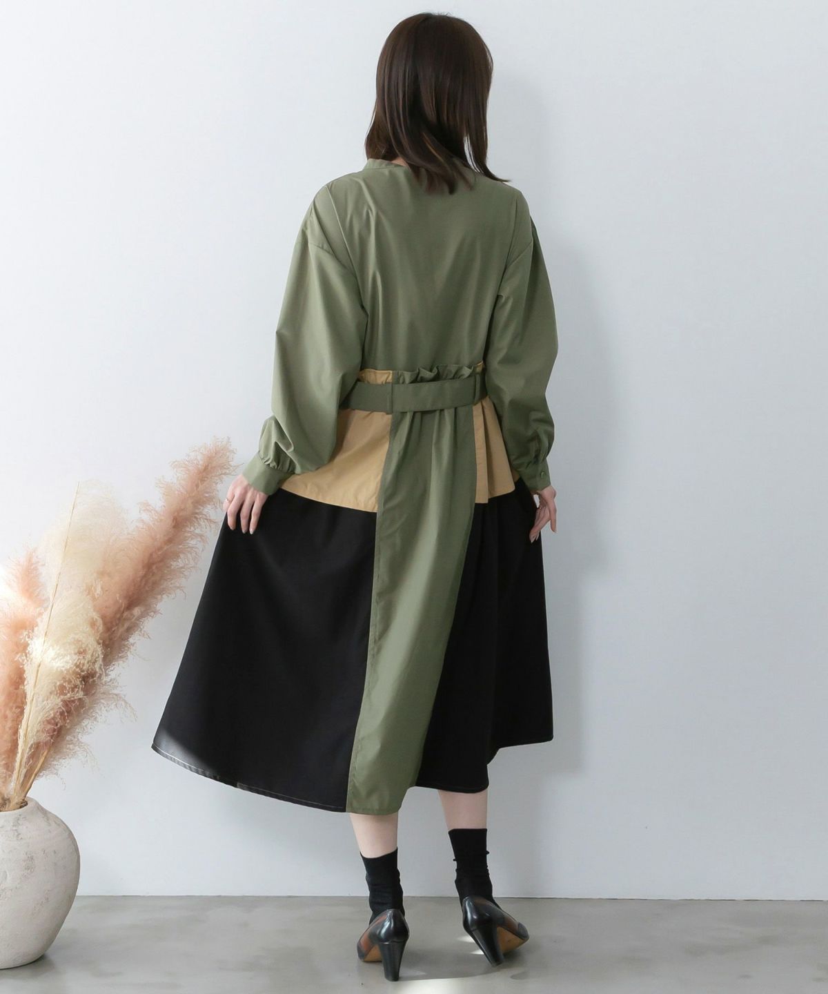 花刺繍トレンチコート風異素材切替ワンピース-5