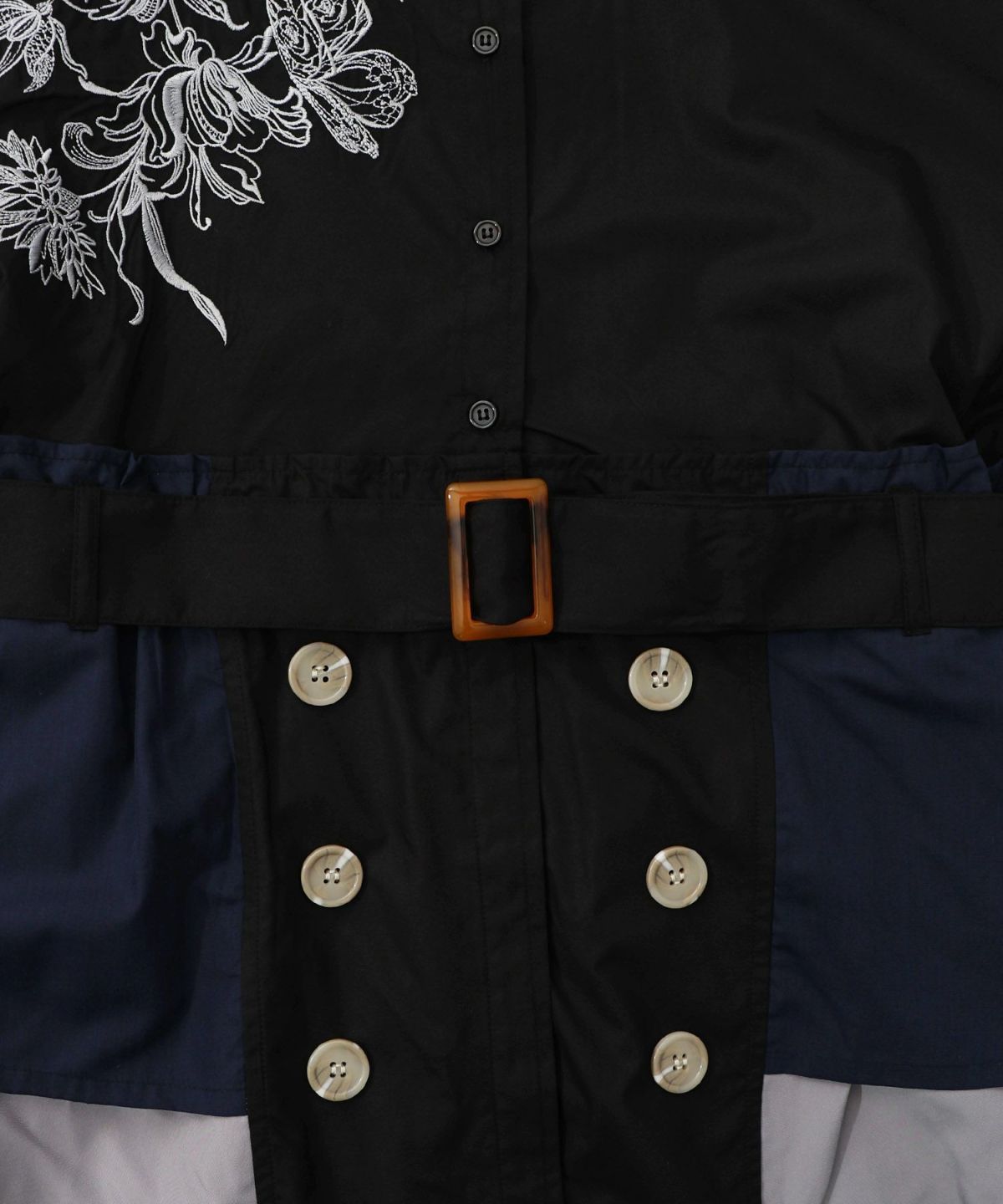 花刺繍トレンチコート風異素材切替ワンピース-21