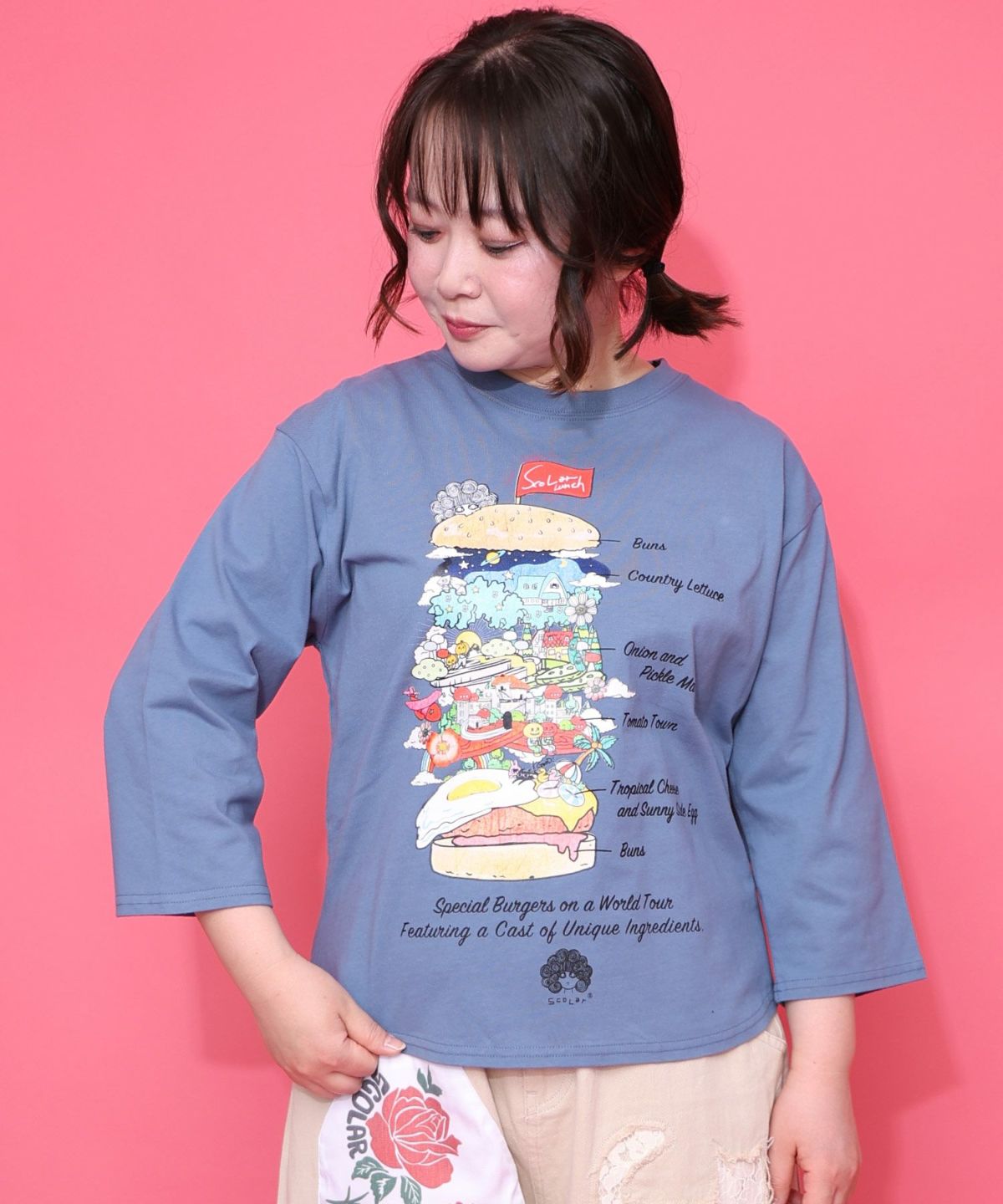 スカラーバーガータウン柄Tシャツ-1