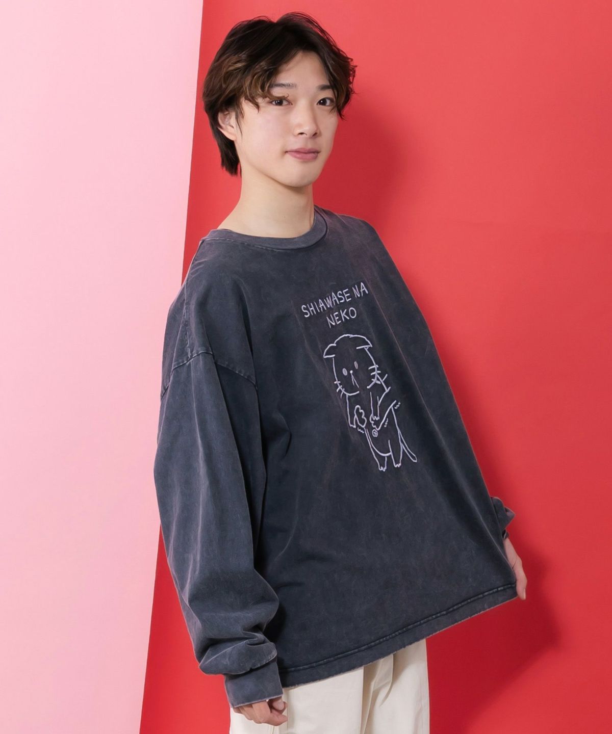 正月太りネコ柄刺繍ヴィンテージ風プルオーバー-6