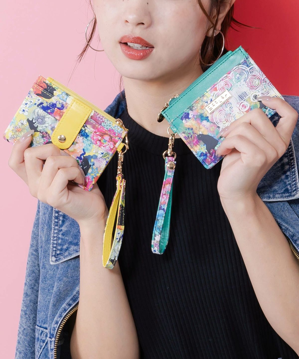 黒ネコ×スカラーちゃん 花柄フラグメントケース-1